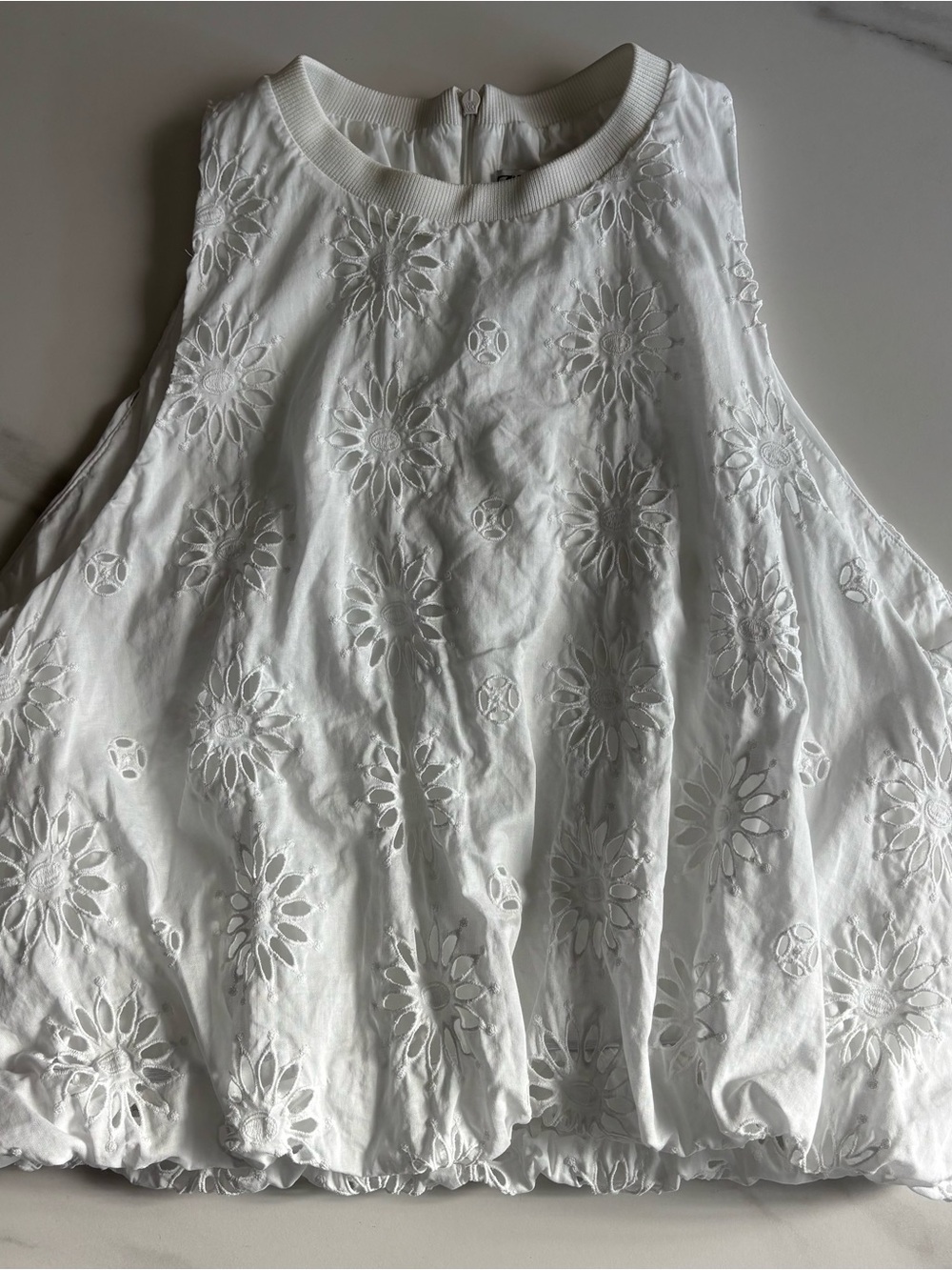 Zara White Eyelet Sleeveless Crop Top Sz L - Picture 3 of 12